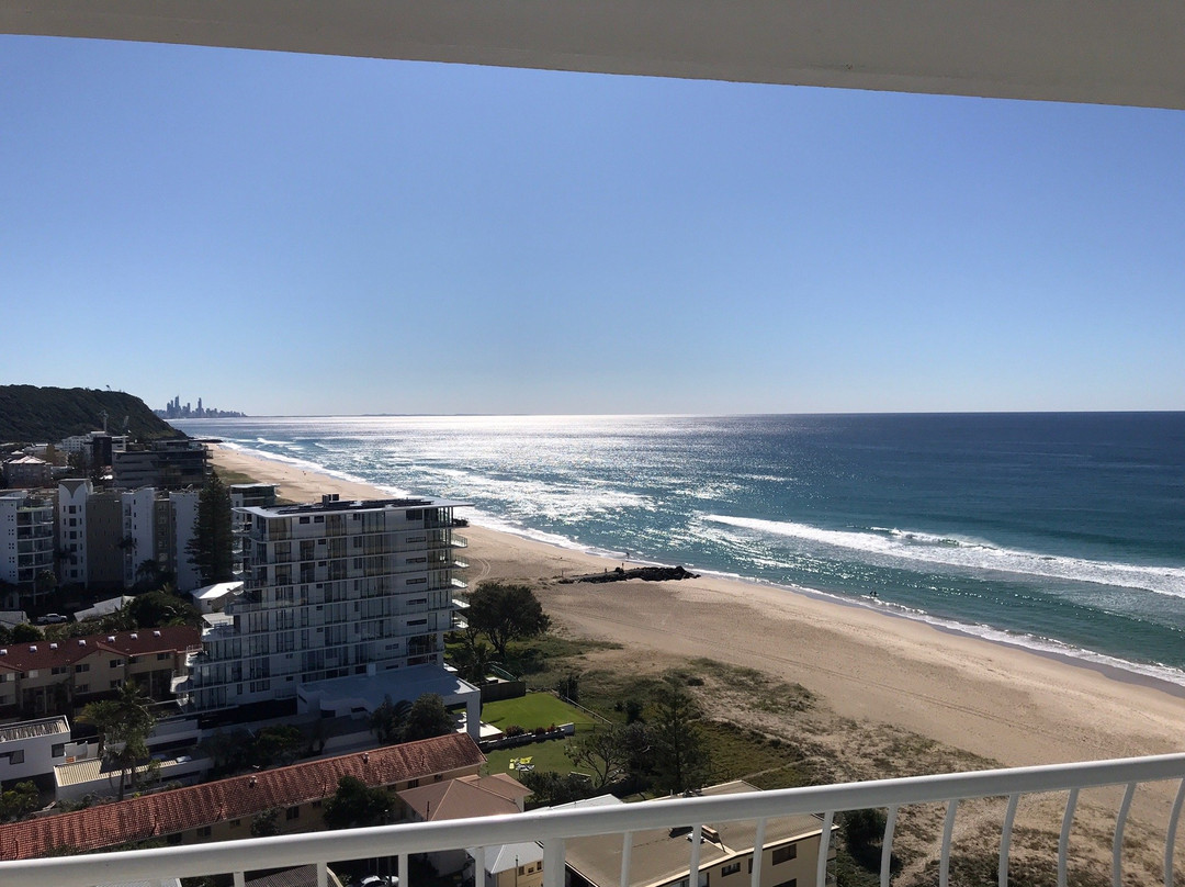 海滩上第19条大道酒店主图