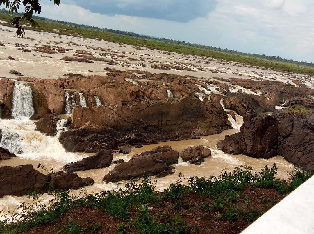 Preah Nimith Waterfall景点图片