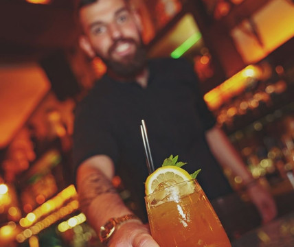 Dentro Sto Bar-塞萨洛尼基必去景点