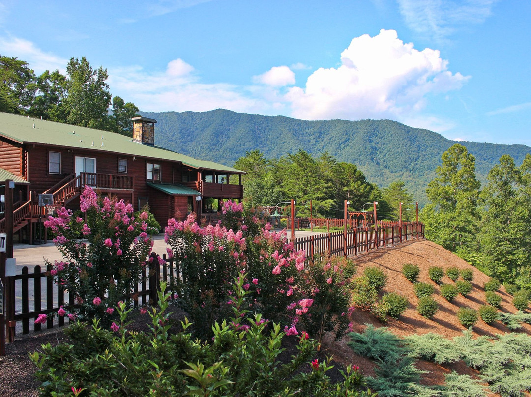 Tuckaleechee Retreat Center and Cabins