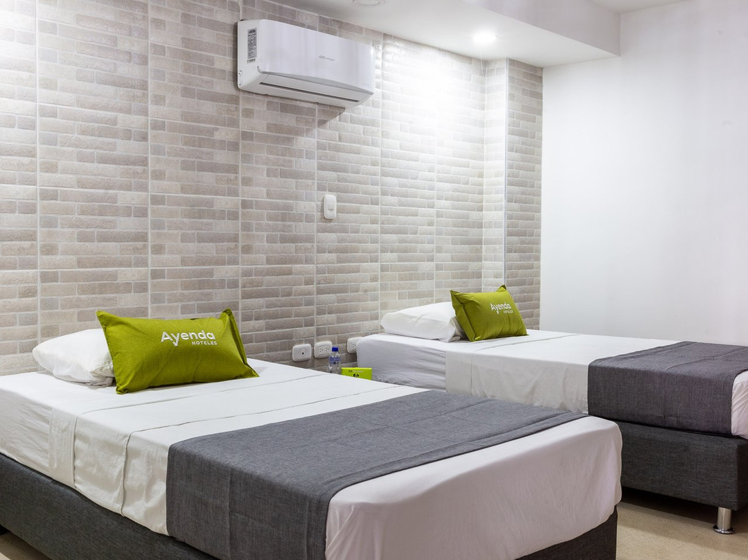 里维埃拉广场主图