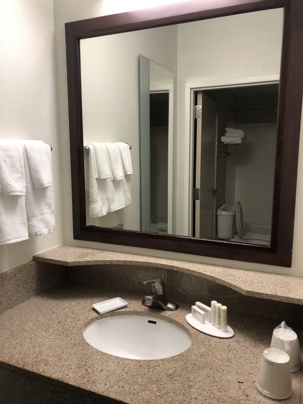 SpringHill Suites by Marriott Greensboro-浴室