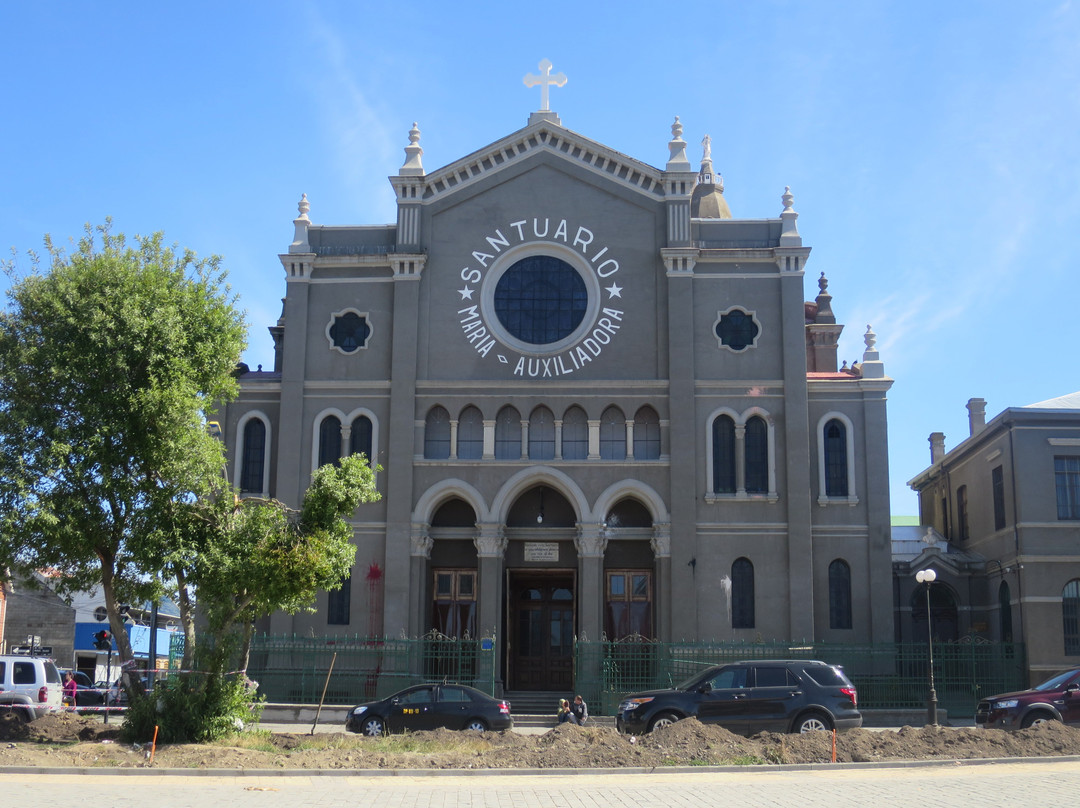 Santuario Maria Auxiliadora-蓬塔阿雷纳斯必去景点