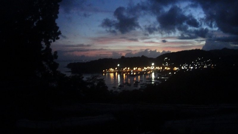 布卢泻湖乡村酒店主图