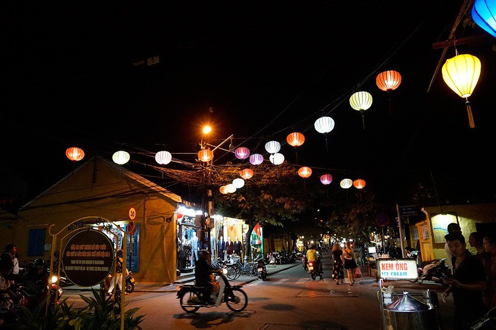 Gold Ealge Travel-岘港必去景点