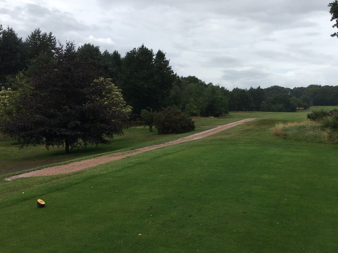 The Hallowes Golf Club景点图片