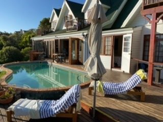 Amblewood Guest House主图