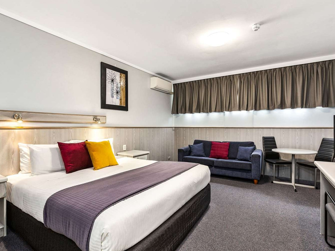 安扎克高速公路康福特茵酒店主图