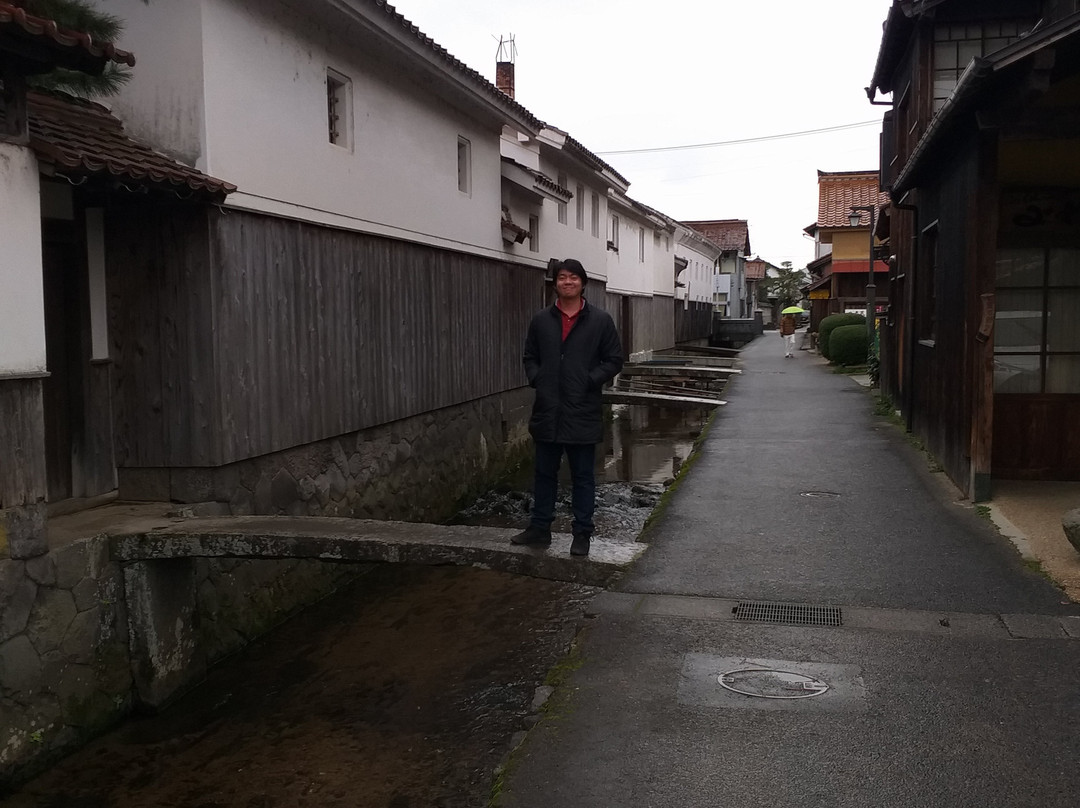 白壁土藏群・赤瓦-仓吉市必去景点