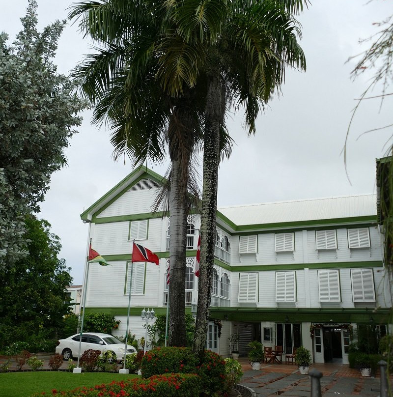 Cara Lodge Hotel主图