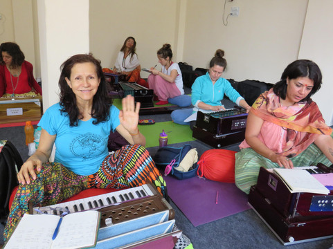 narayan yoga & music school-里希克虚必去景点