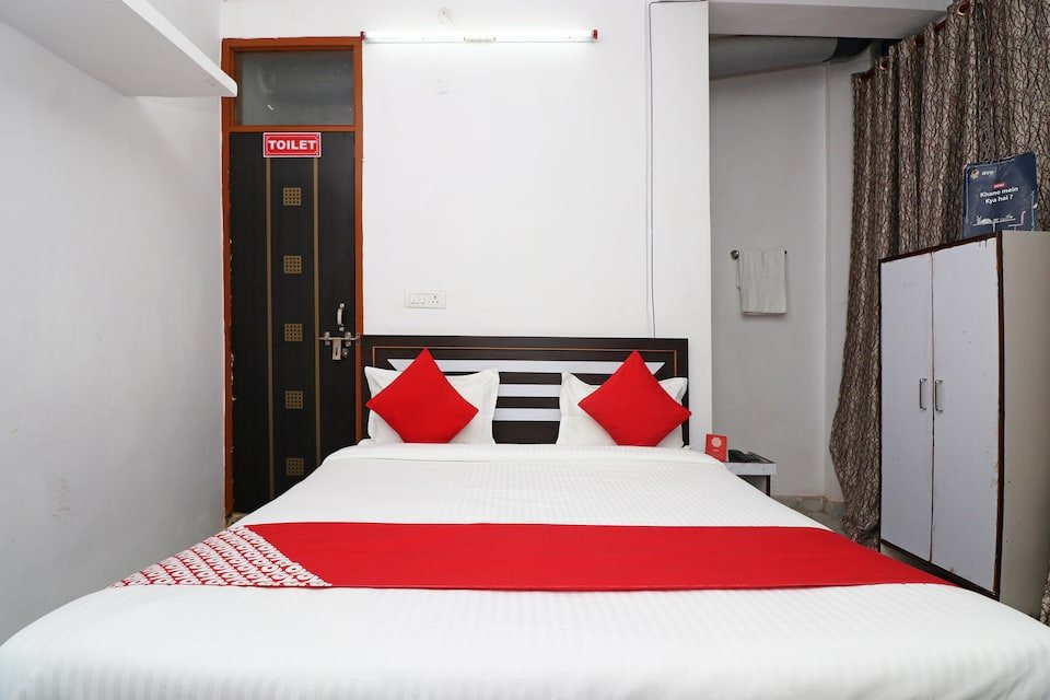 OYO 18395 Star Palace主图