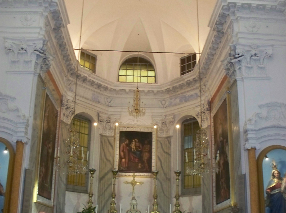 Chiesa della Santissima Trinita (Oratorio dei Bianchi)-拉帕洛必去景点