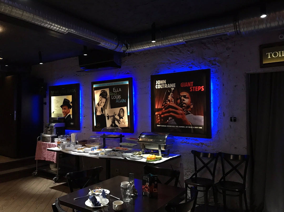 Hotelik Dark Pub主图