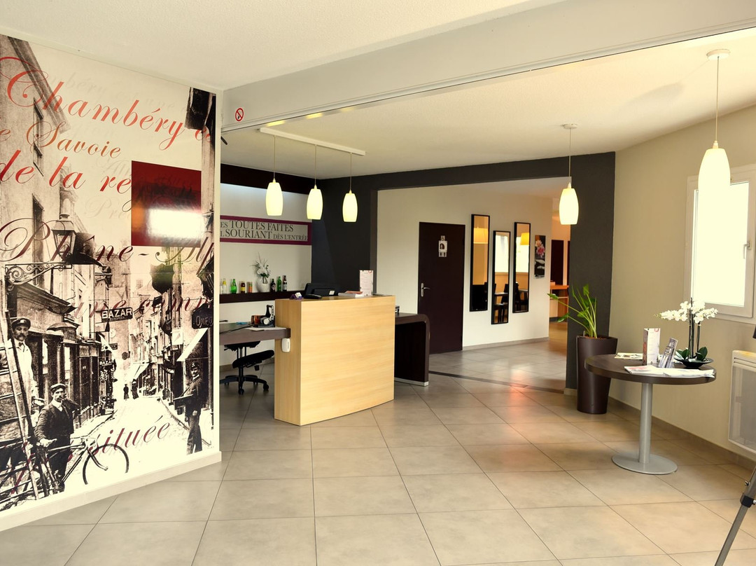 基里亚德尚贝里拉沃尔酒店主图