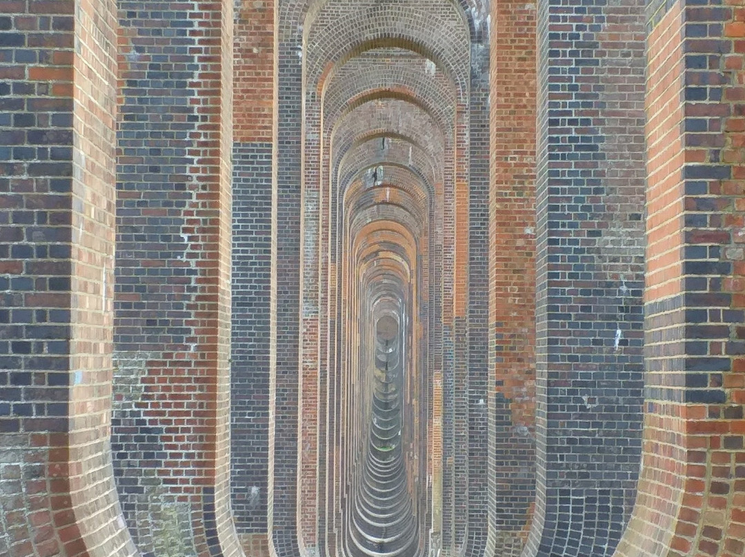 Ouse Valley Viaduct景点图片