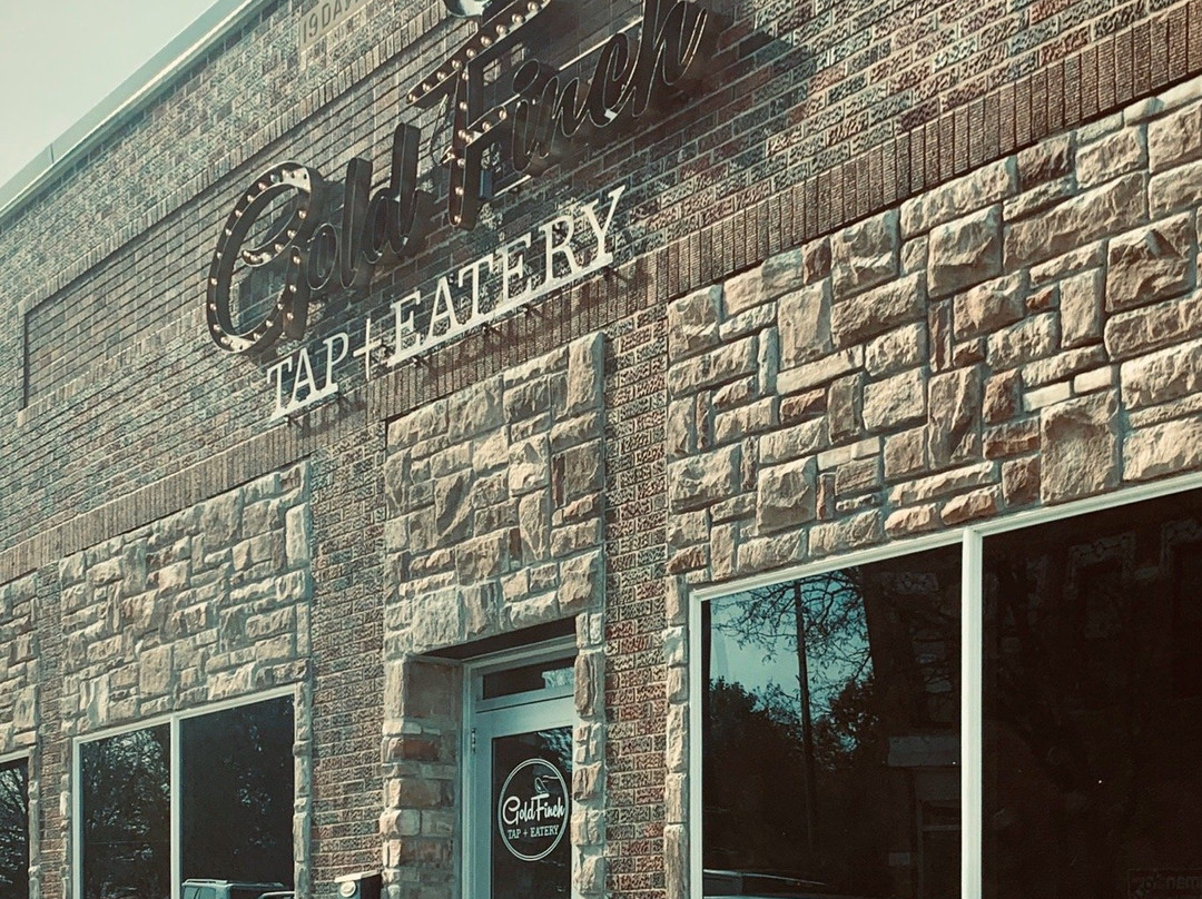 Marion餐馆和美食-Goldfinch Tap + Eatery