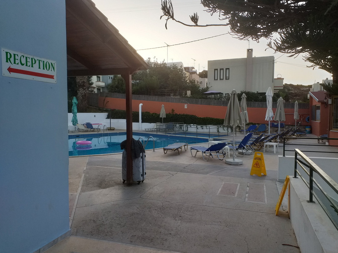 Camari Garden Hotel Apartments主图