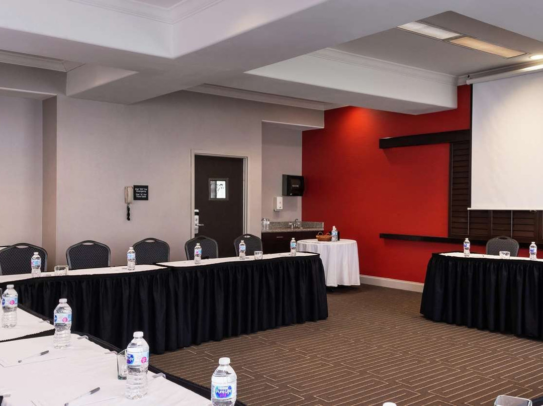 Hampton Inn Laplace主图