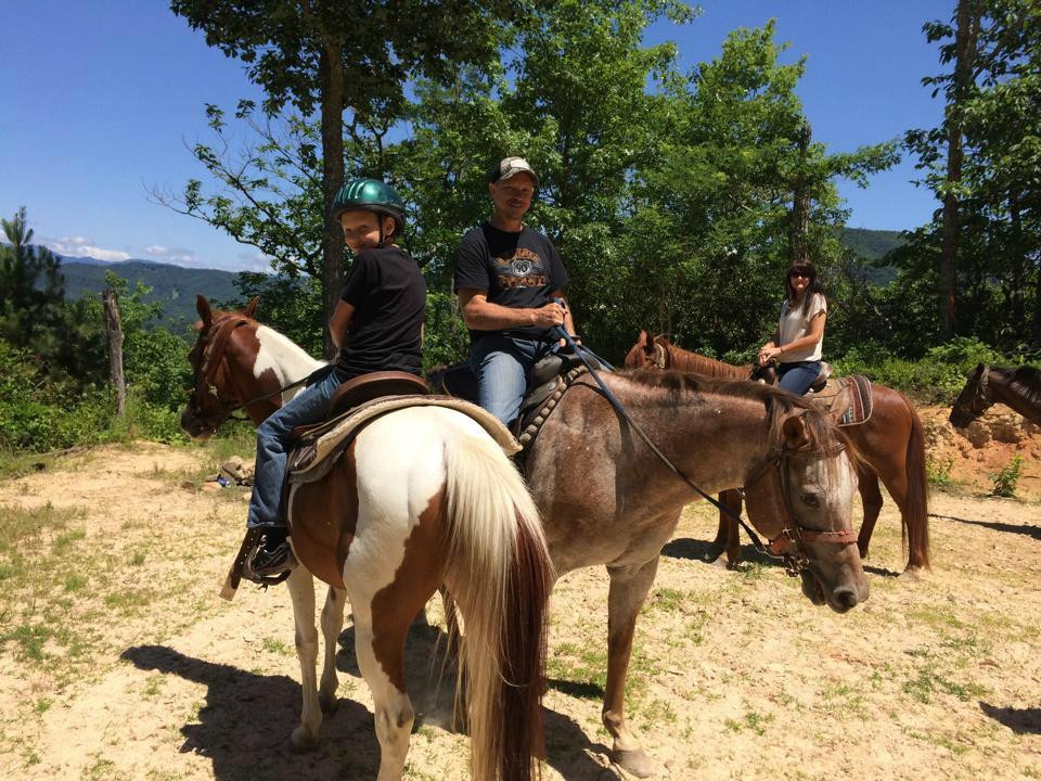 End of the Trail Horseback Riding景点图片