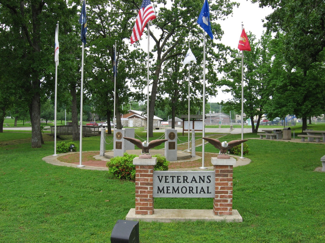 Veterans Memorial-Gold Star Mothers景点图片