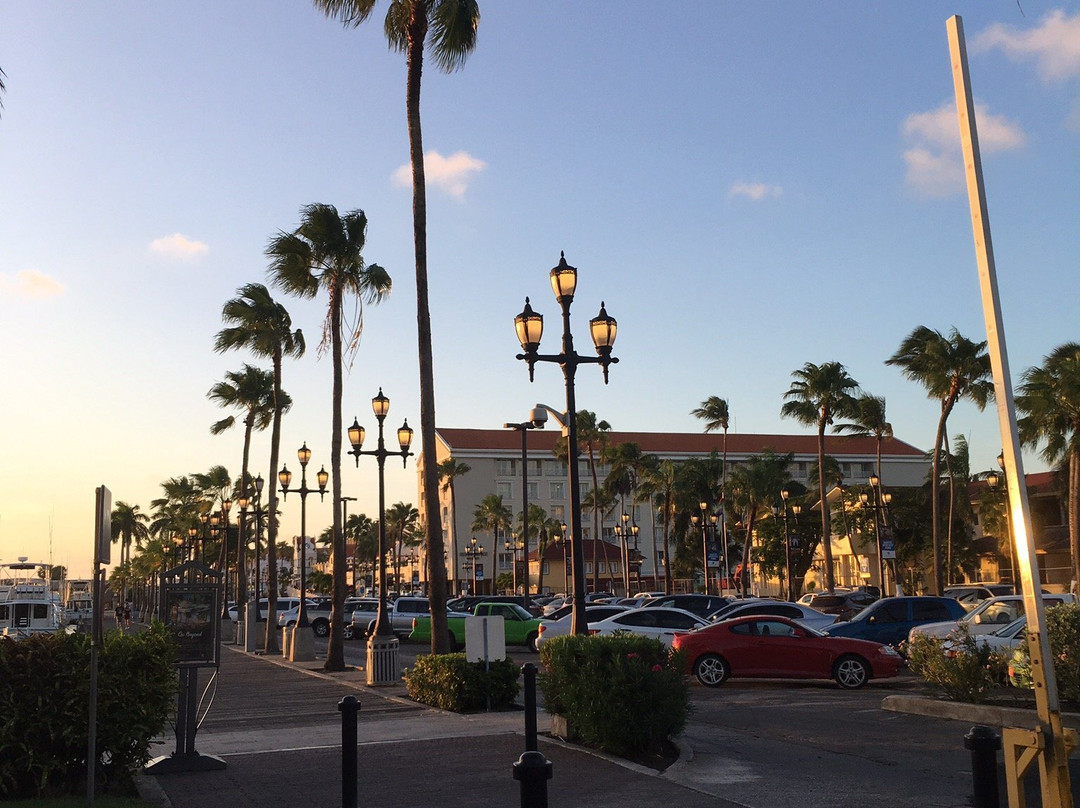 Renaissance Marketplace-奥腊涅斯塔德必去景点