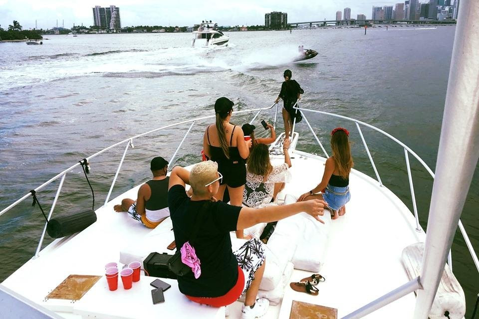 Miami Elite Boat Charter景点图片
