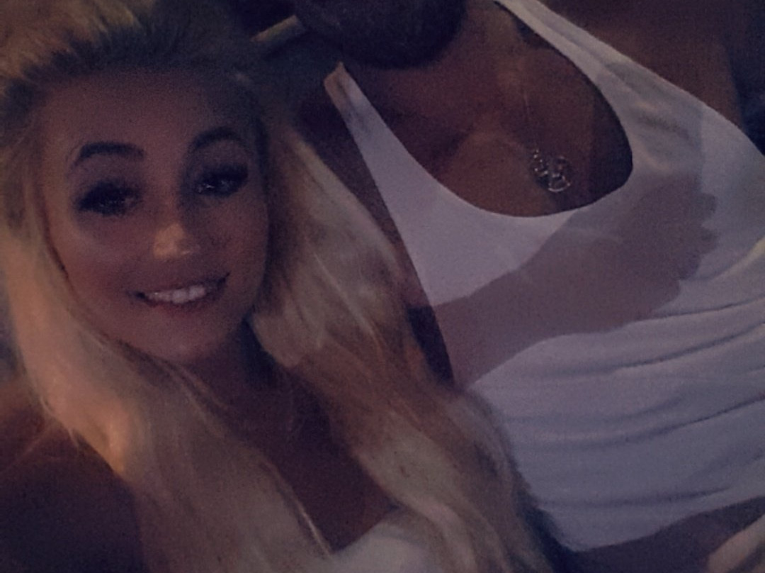 Kazzoos Cocktail Bar-Agios Georgios必去景点