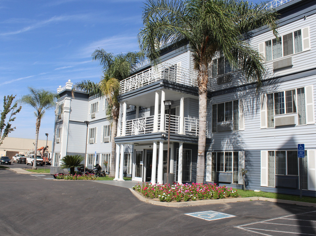 贝斯特韦斯特克隆尼阿尔酒店主图