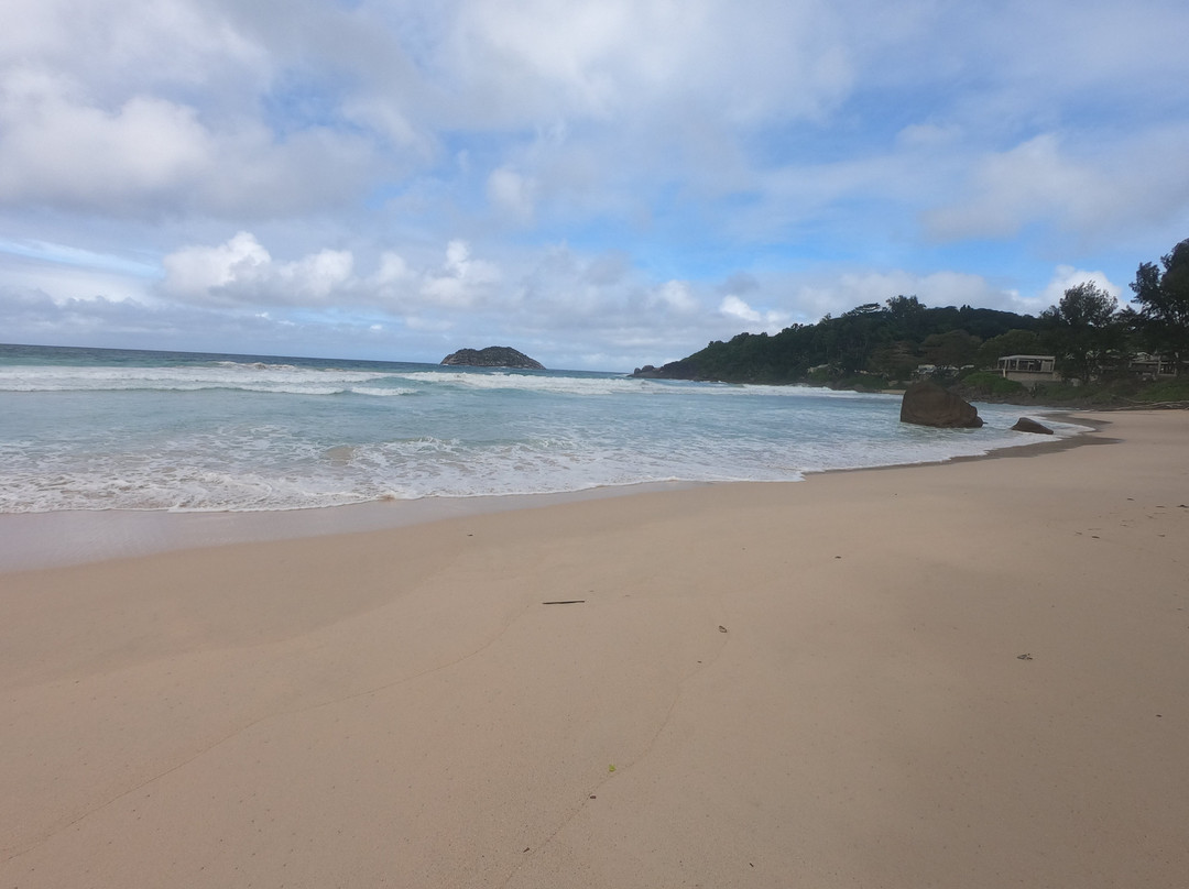 Grand Anse beach景点图片