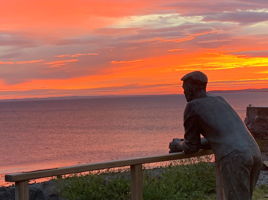 The Fisherman Statue景点图片