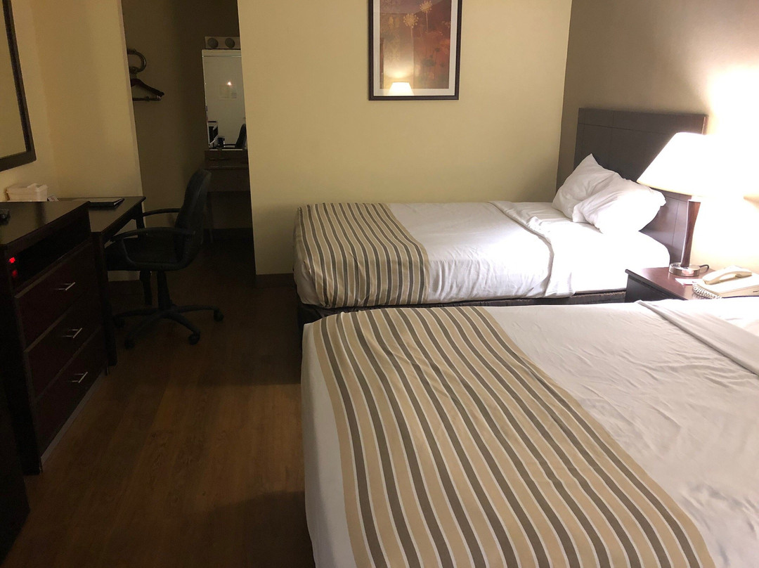 Econo Lodge & Suites主图
