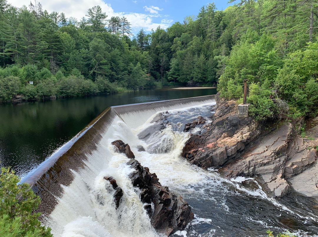 Parc Des Chutes Coulonge-Mansfield-et-Pontefract必去景点