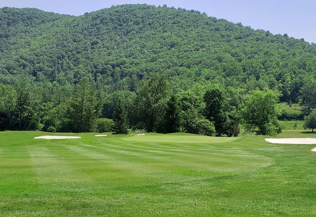 Mount Mitchell Golf Club-Burnsville必去景点