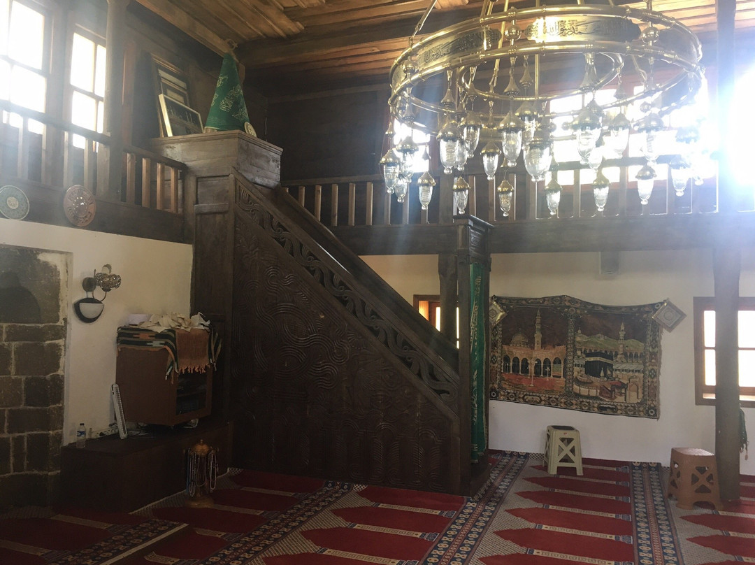 Tarihi Hemsin Koyu Ahsap Camii-阿克恰科贾必去景点