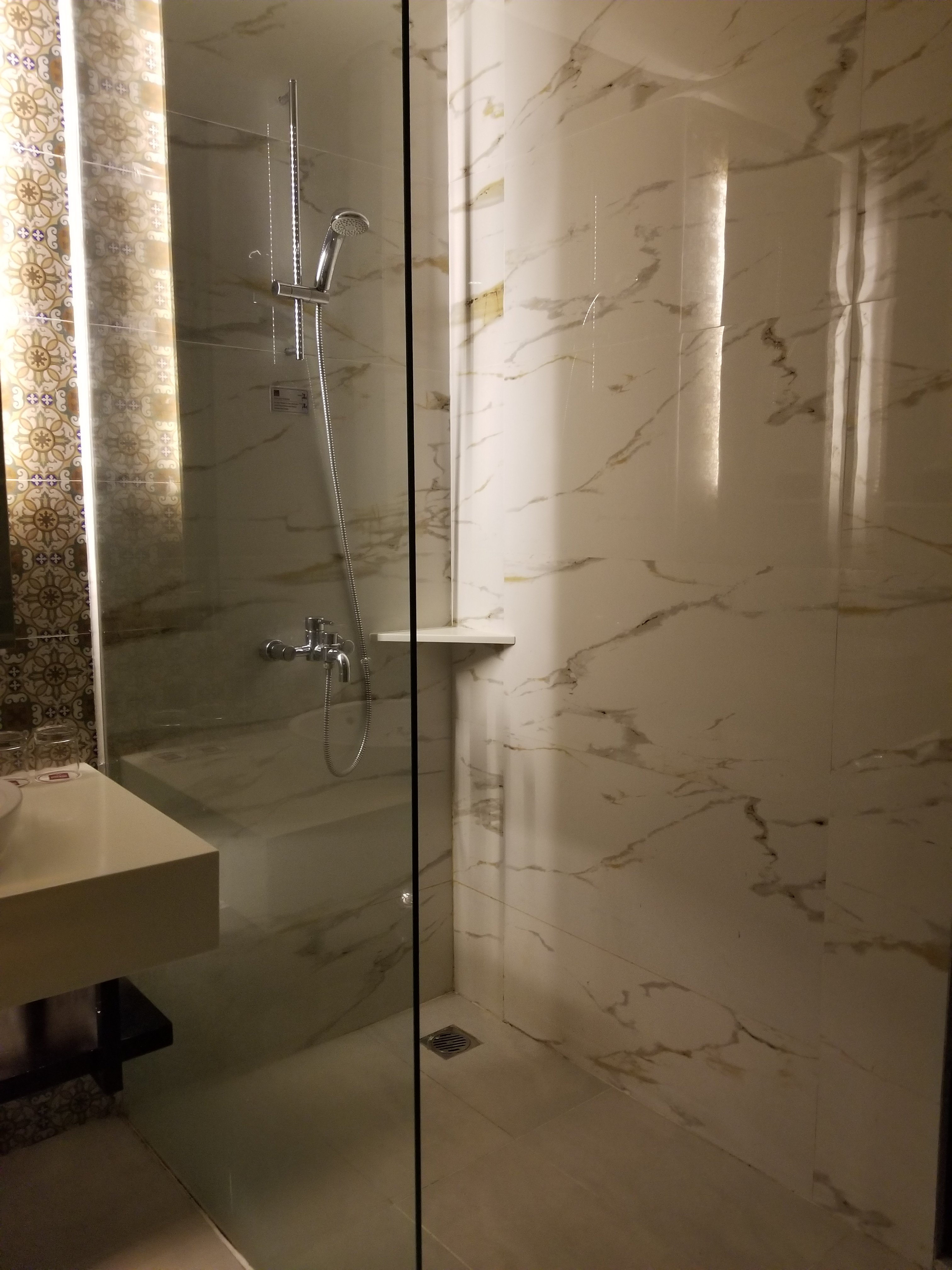 Emersia Hotel & Resort-浴室