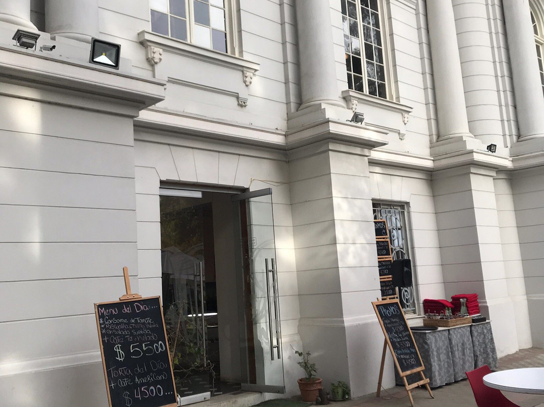 Palacio Rioja-比尼亚德尔马必去景点