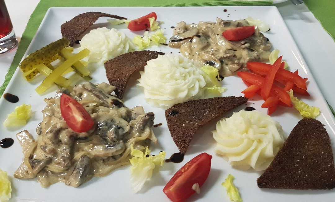 The Time Hotel主图