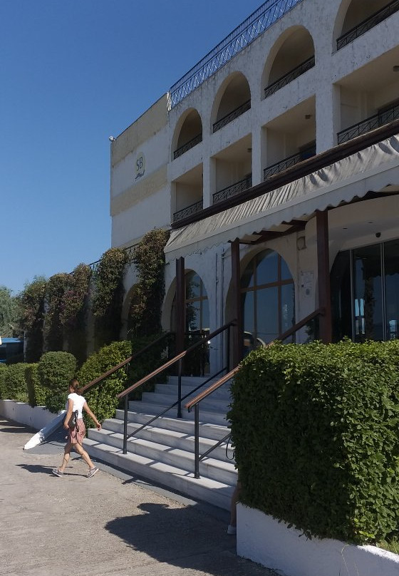 Silver Bay Hotel主图