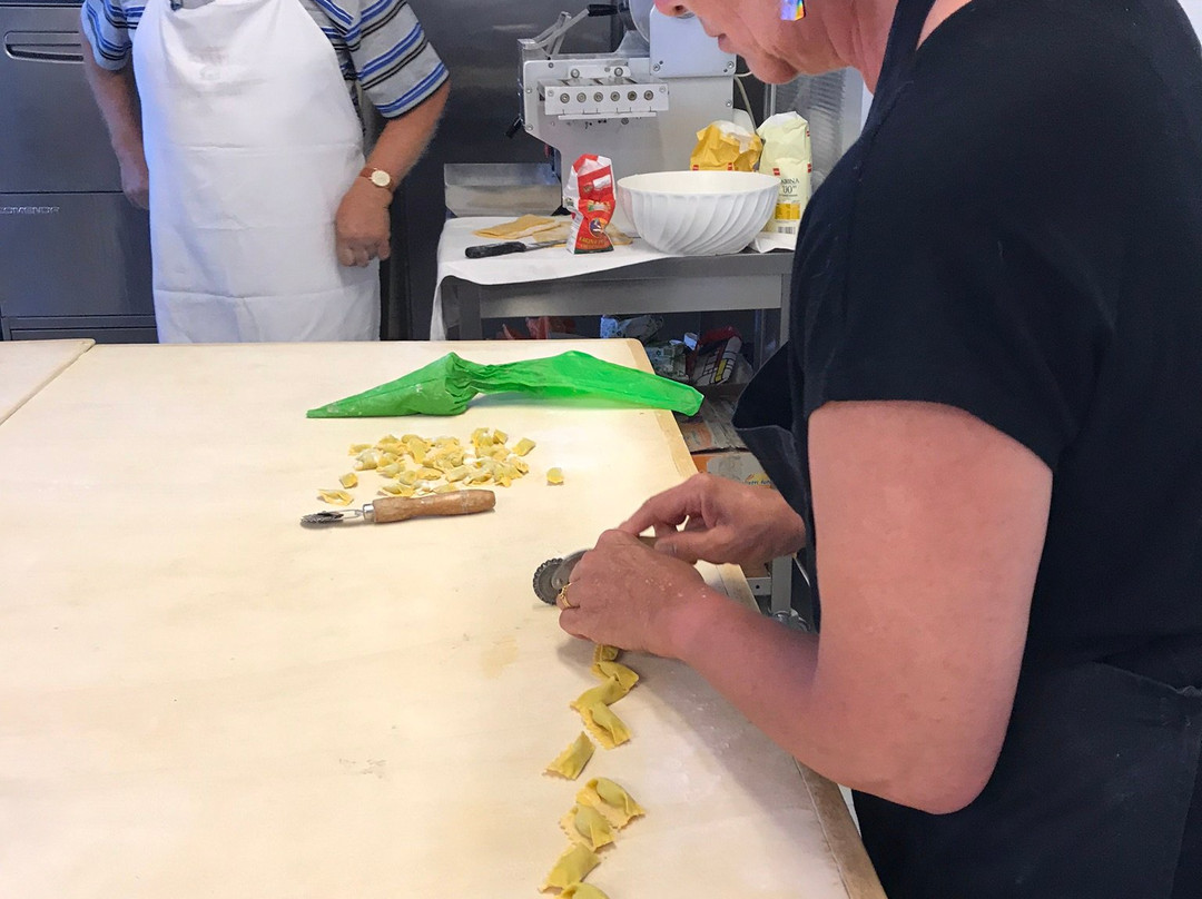 Per Tutti I Gusti-巴尔巴雷斯科必去景点