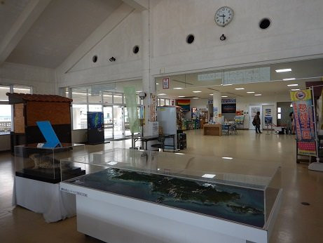 Tokashiki Port Passenger Terminal景点图片