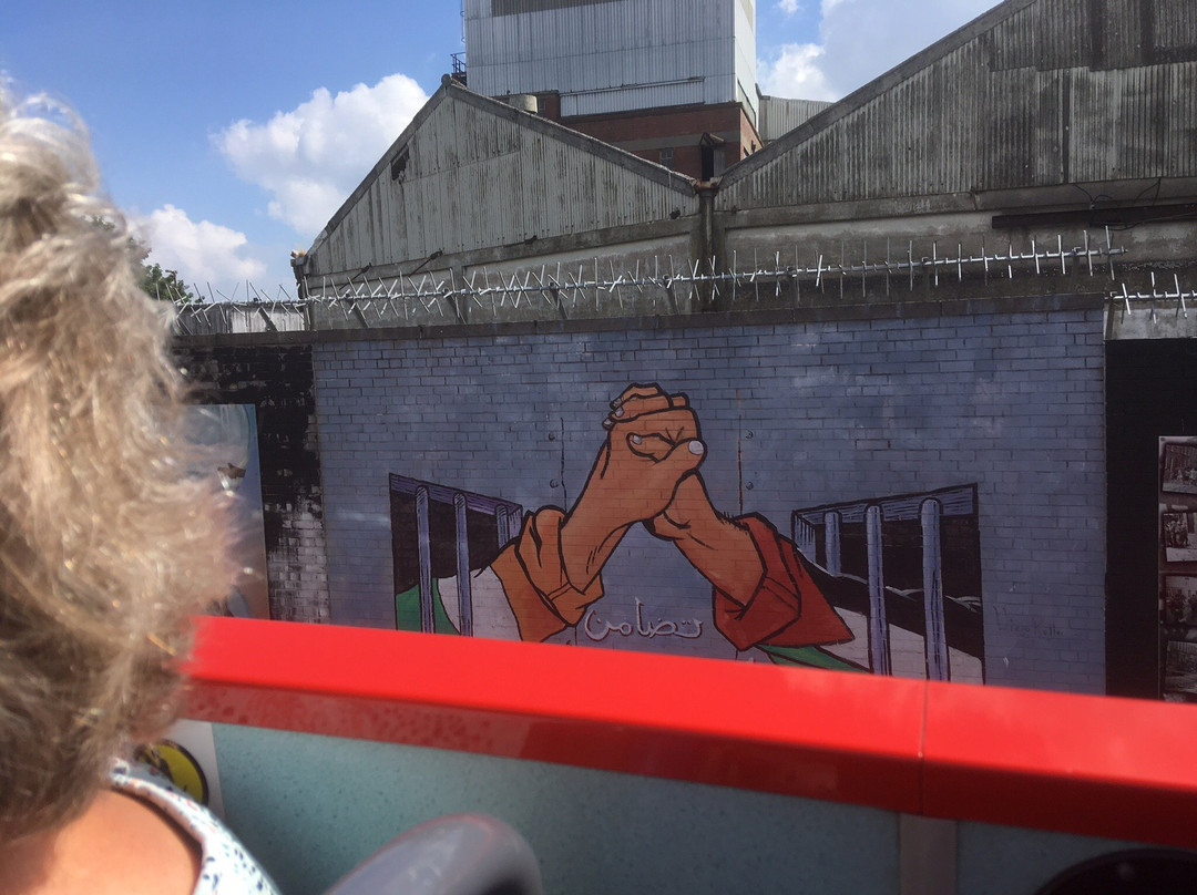 Bobby Sands Mural景点图片
