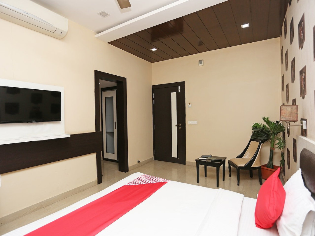 OYO Hotel King's Fort主图