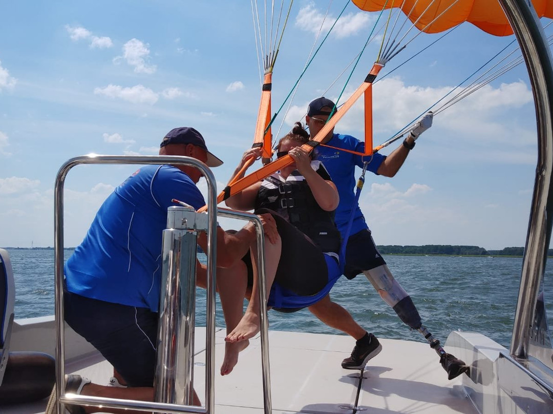 Parasailing Nederland景点图片