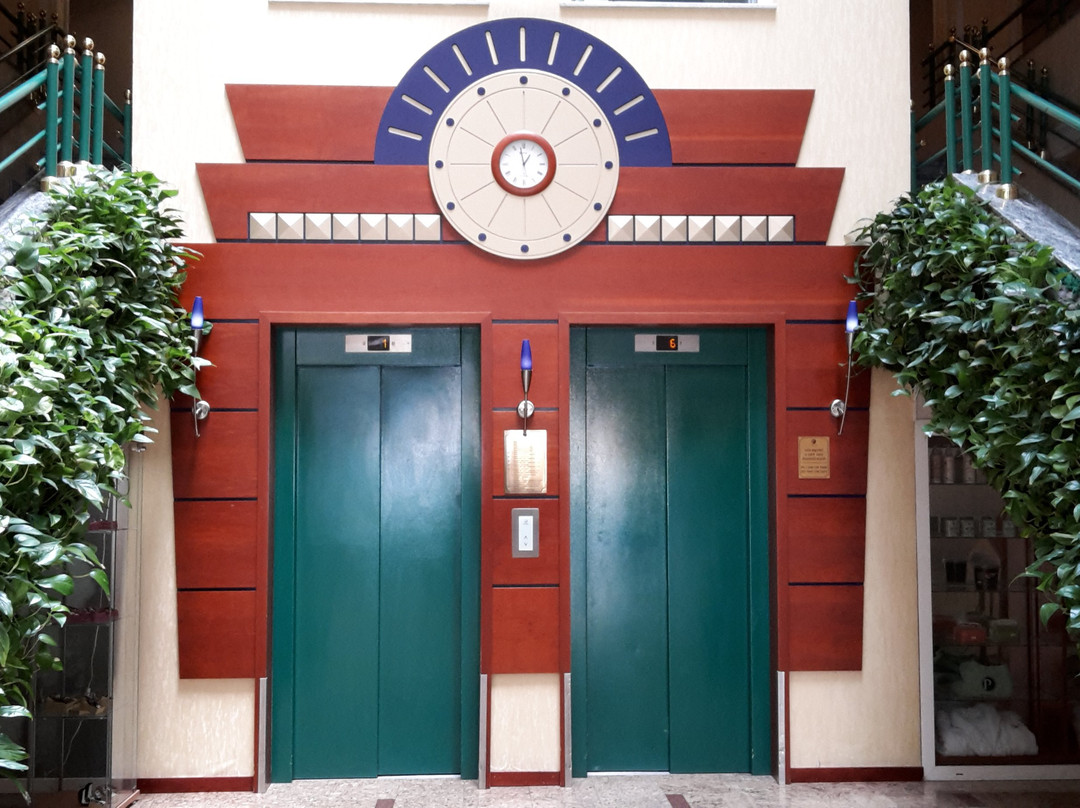 哈维兹宫殿酒店主图