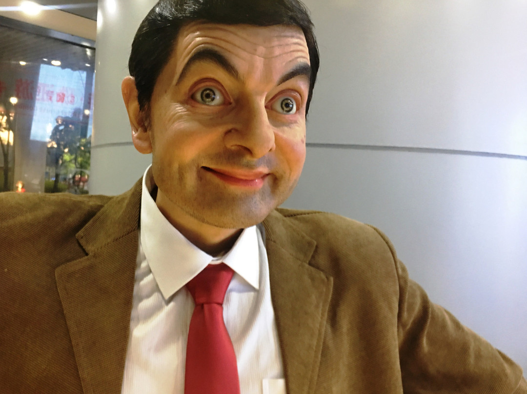 天一名人蜡像馆-广州市必去景点