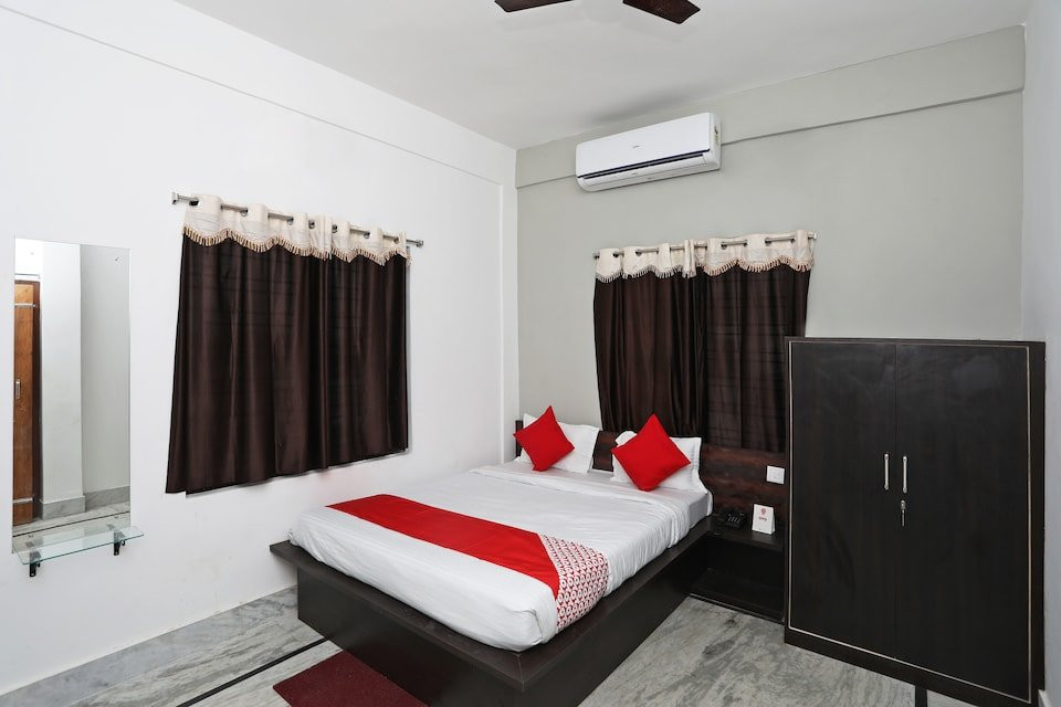 OYO 16144 Ridge Residency主图