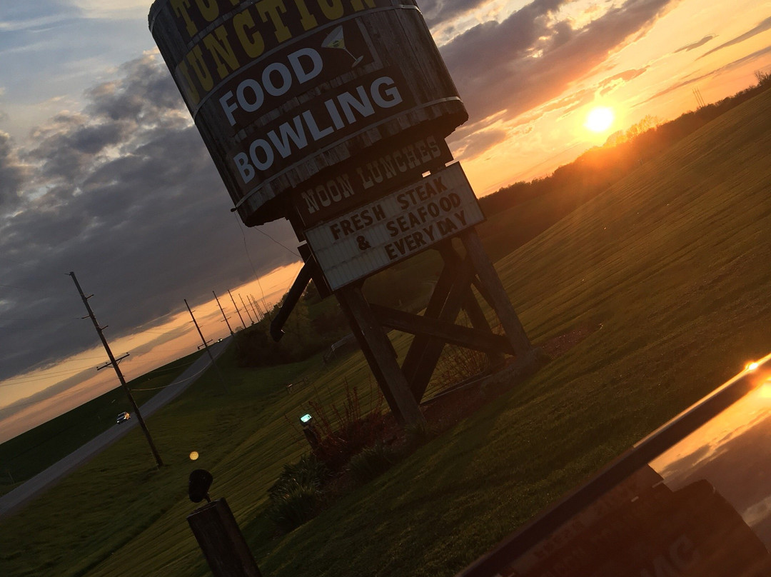 Highland餐馆和美食-Tower Junction