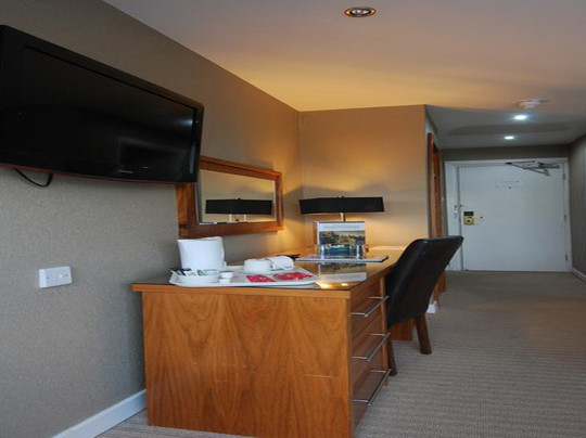 克拉德汉酒店主图