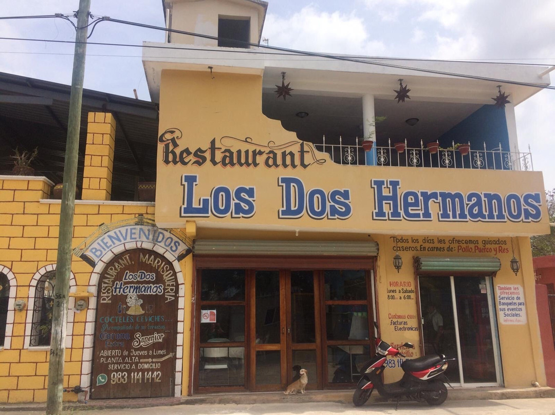 Felipe Carrillo Puerto餐馆和美食-Los Dos Hermanos